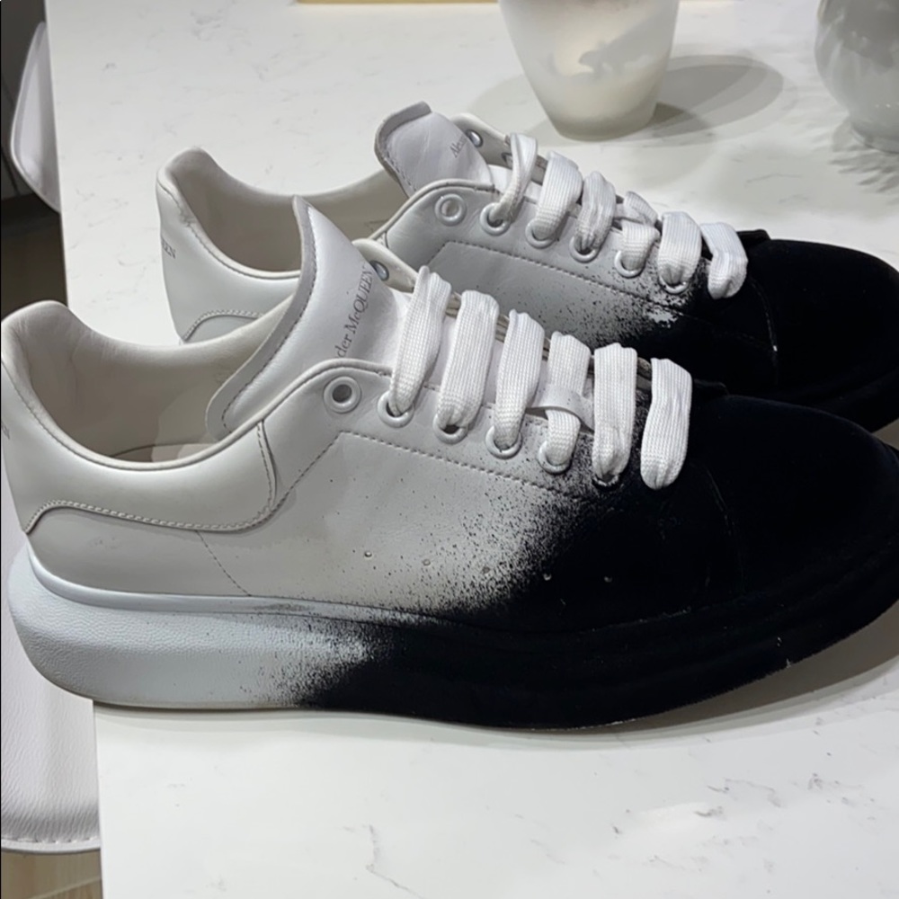 Alexander McQueen Spray Paints  Black and White
